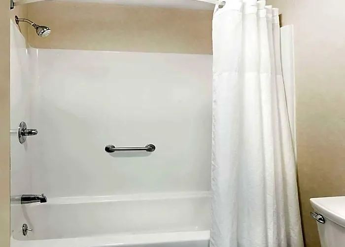 Days By Wyndham Hotel 2*