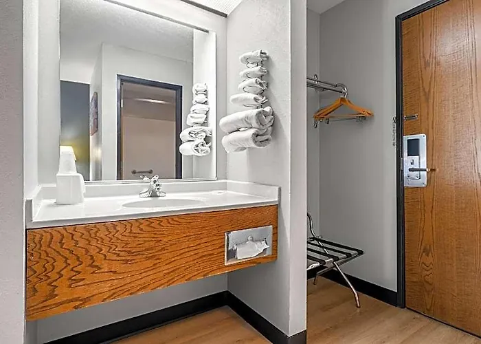 Days By Wyndham Hotel El Paso