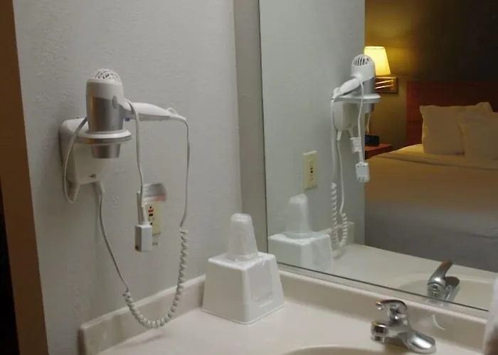 Days By Wyndham Hotel